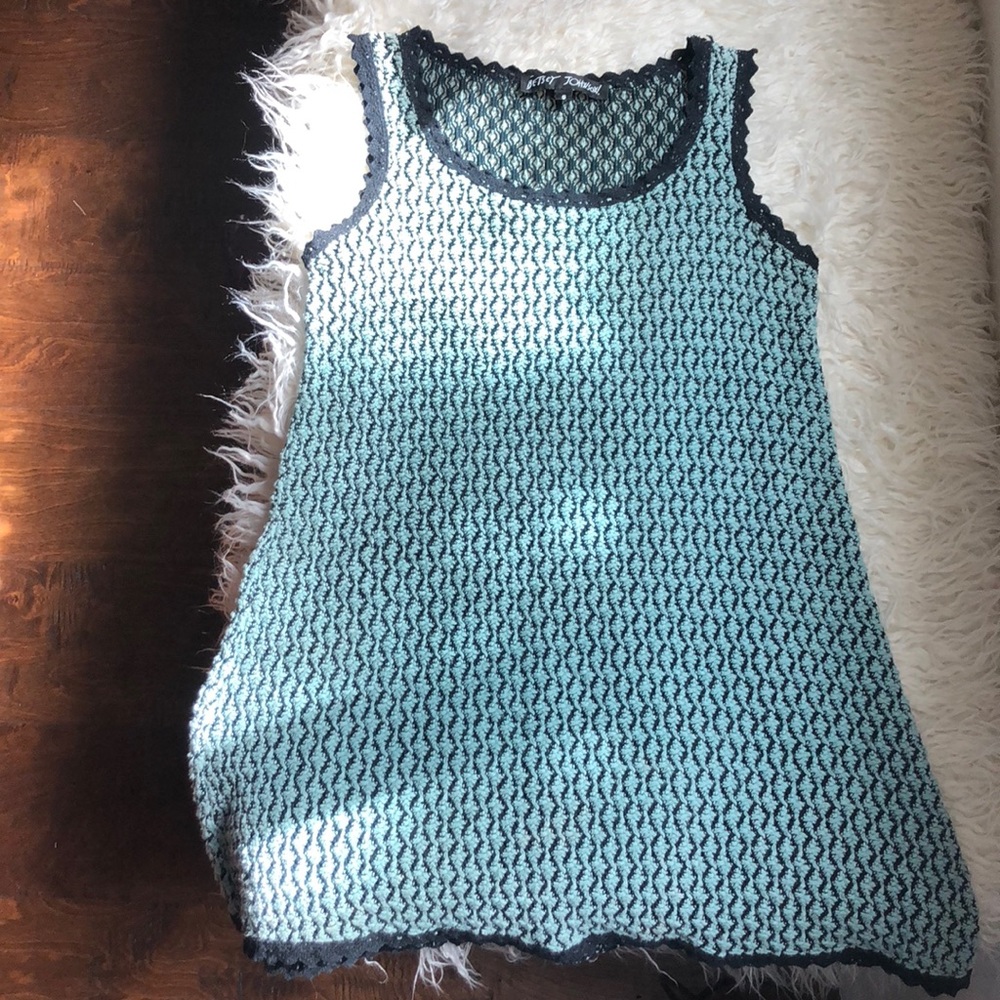 Pretty little Betsy Johnson dress/top